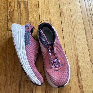 hoka one one rincon running shoes
